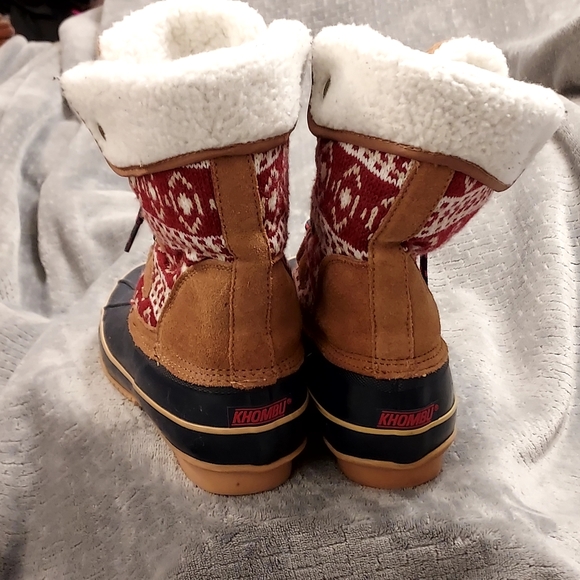 Khombu Maya Waterproof Snow Boots Red Blue 9 EUC - Picture 4 of 13